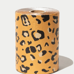 Framar Party Animal Embossed Roll on kohokuvioitu foliorulla hiusten värjäykseen. Liukumaton värifolio sopii raitoihin, balayageen ja muihin vaalennus- sekä värjäystekniikoihin. Ammattilaisen laadukas Framar-folio.